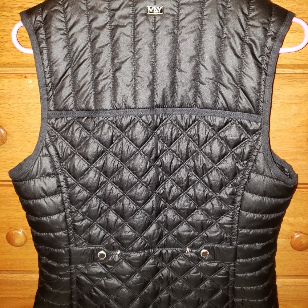 Vest - Picture 3 of 3